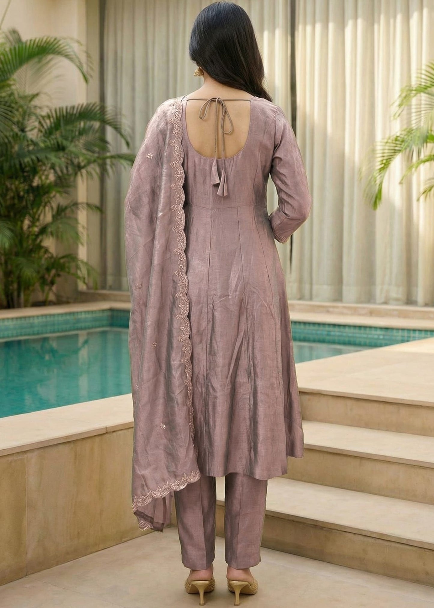 Shriwal Dusty Mauve Embroidered Kurta Set with Dupatta