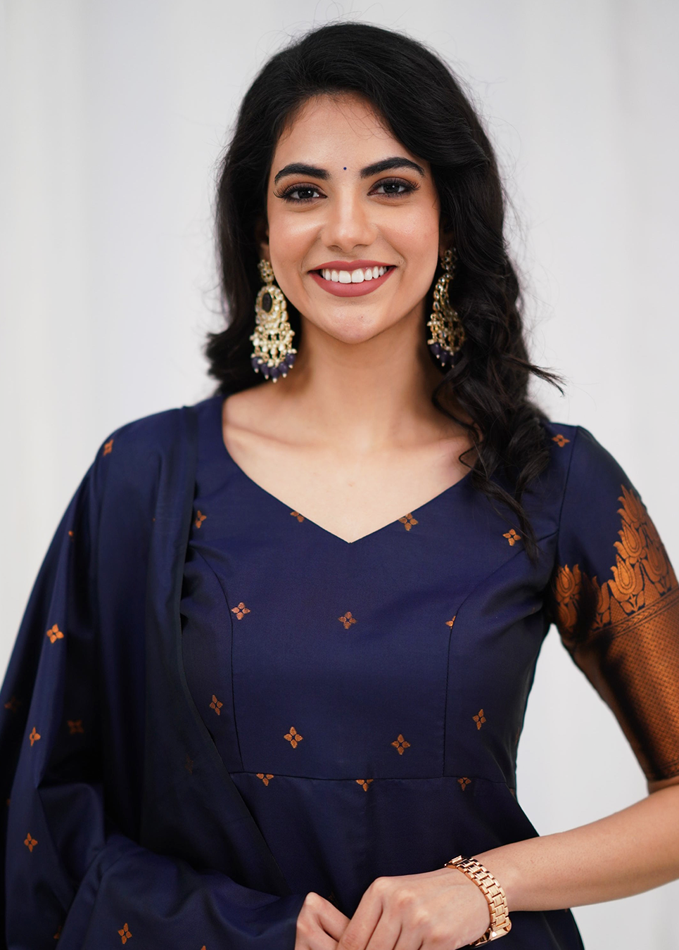 Elegant Zari Work Blended Silk Suit Set (3 Colors)