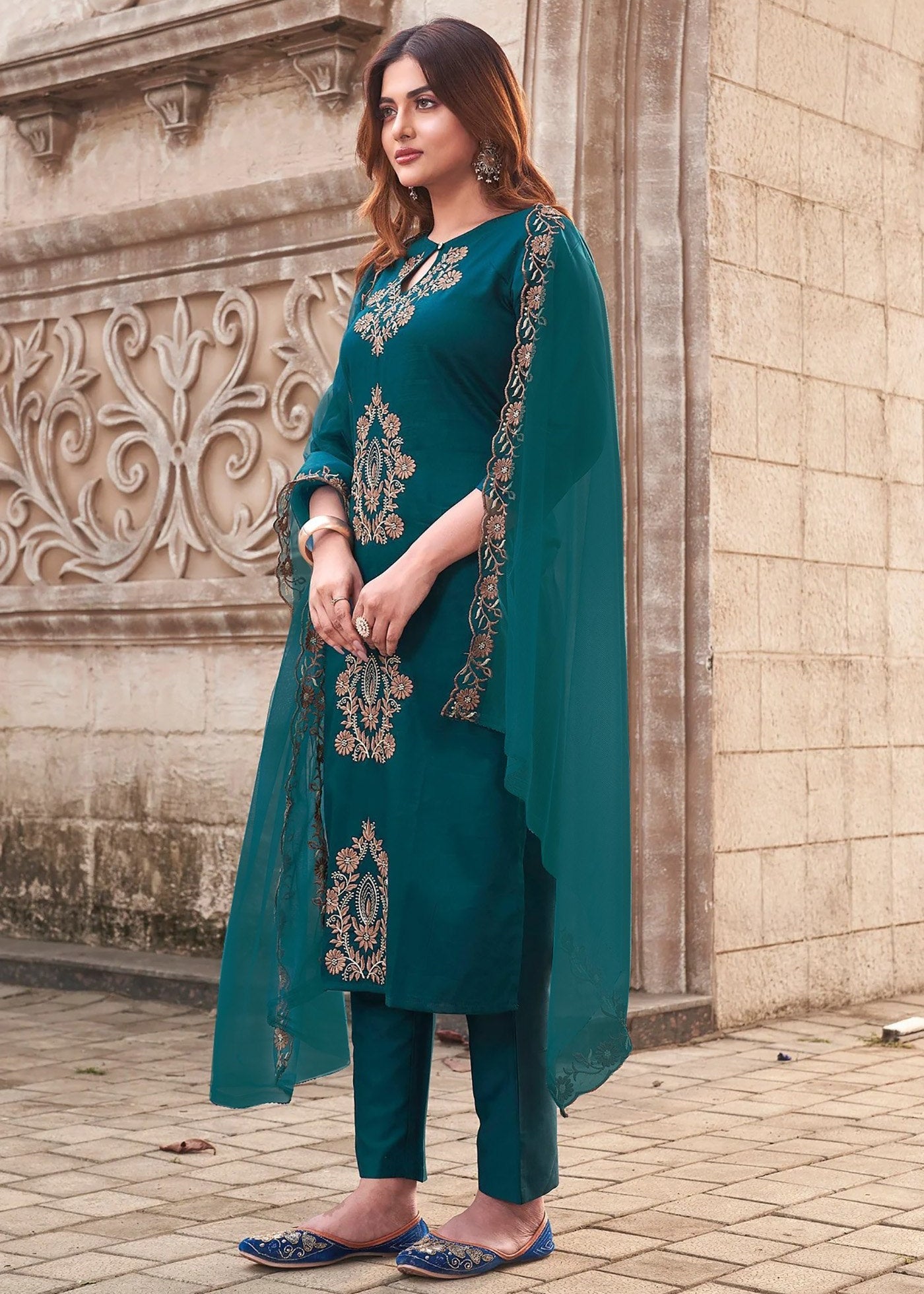 Shriwal Cerulean colour Suit