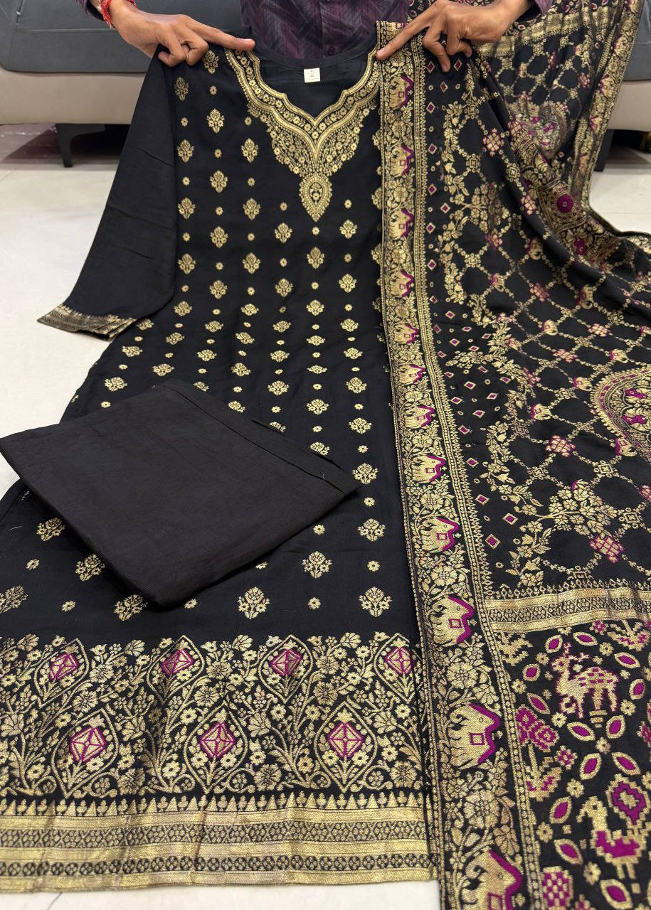 Shriwal Kanjivaram Glass Tissu Zari Jacquard Suit Set