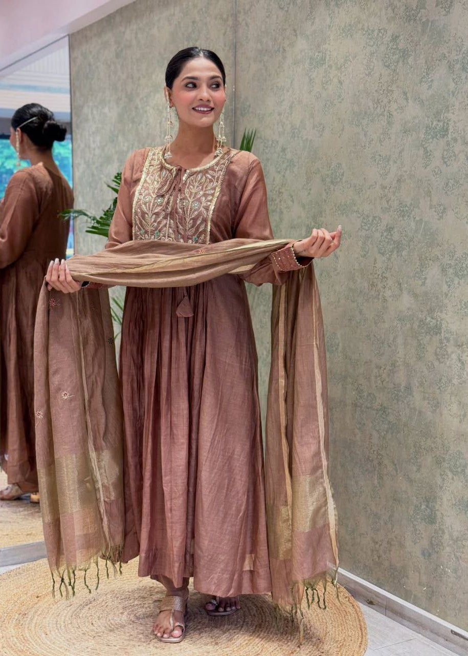 Shriwal Premium Mul Chanderi Kurti Pant Dupatta Set