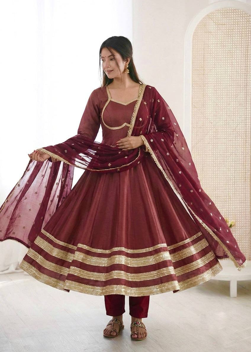 Shriwal Nurani Flare Anarkali Set (2 colours)