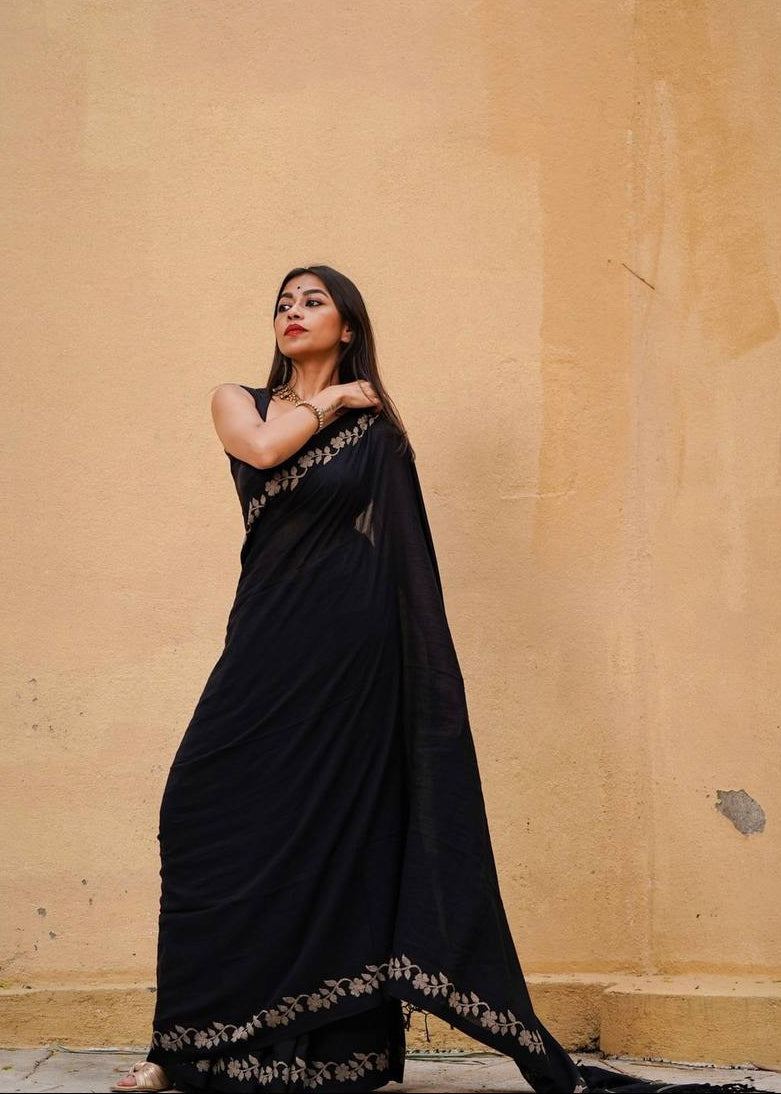 Shriwal Elegant Linen Digital Saree ( 3 Colors)