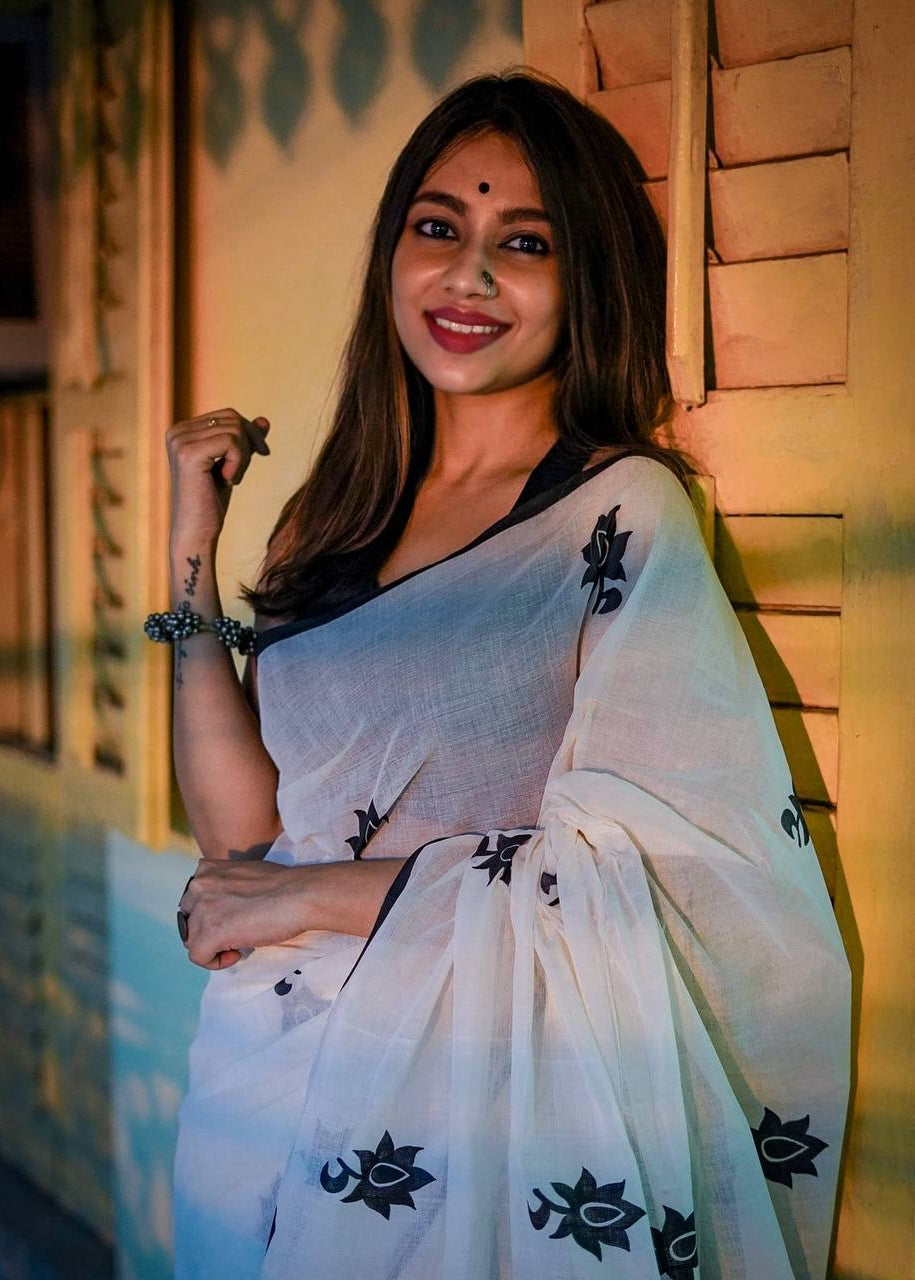 Shriwal Ivory Bloom Linen Cotton Digital Saree