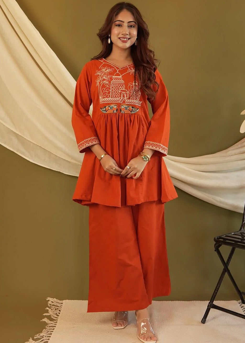 Shriwal Aabha Embroidered Crepe Kurta Pant Set