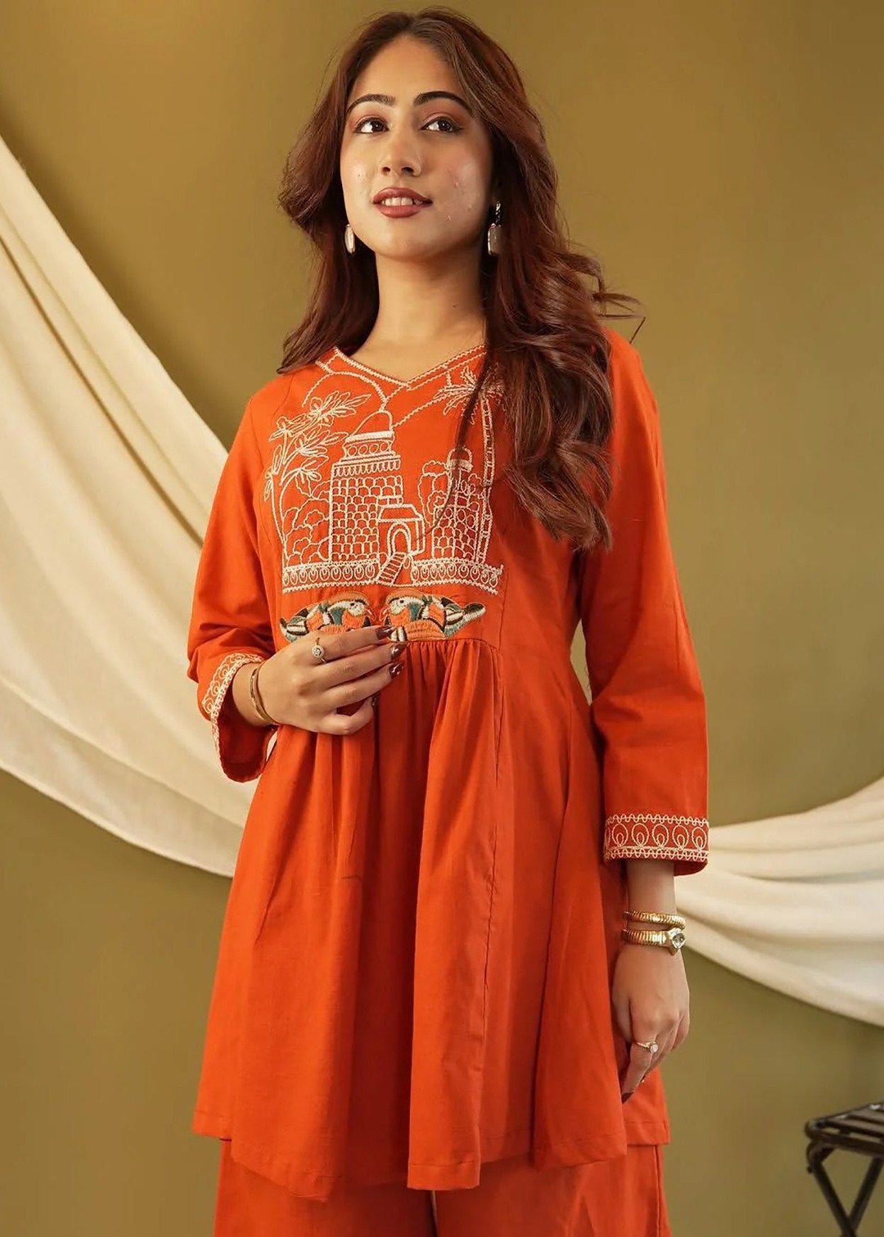 Shriwal Aabha Embroidered Crepe Kurta Pant Set