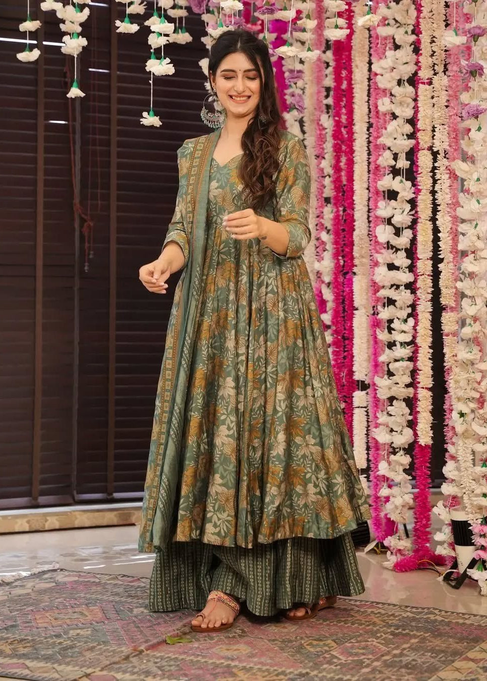 Shriwal Green Fullpatti  Suit