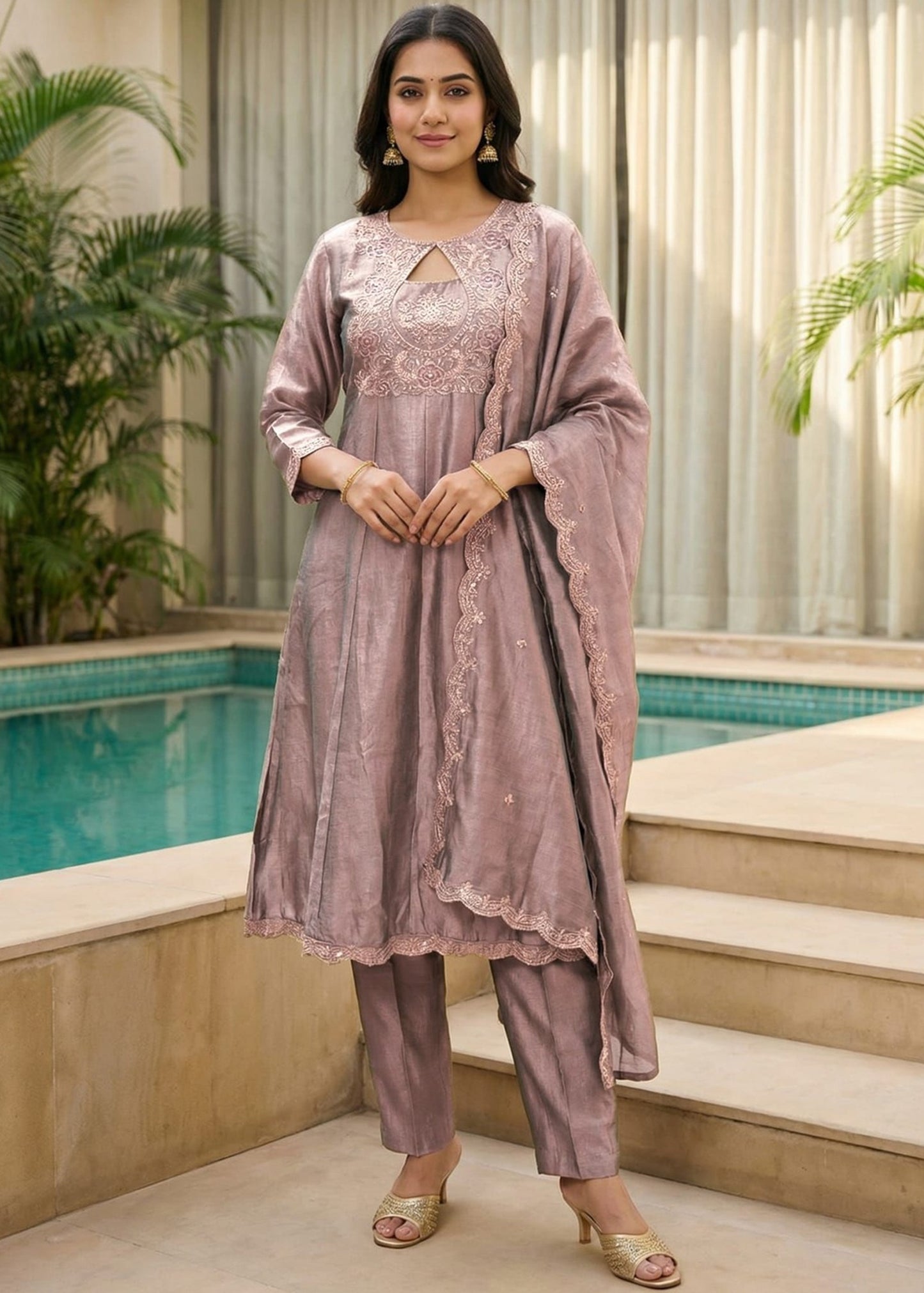Shriwal Dusty Mauve Embroidered Kurta Set with Dupatta