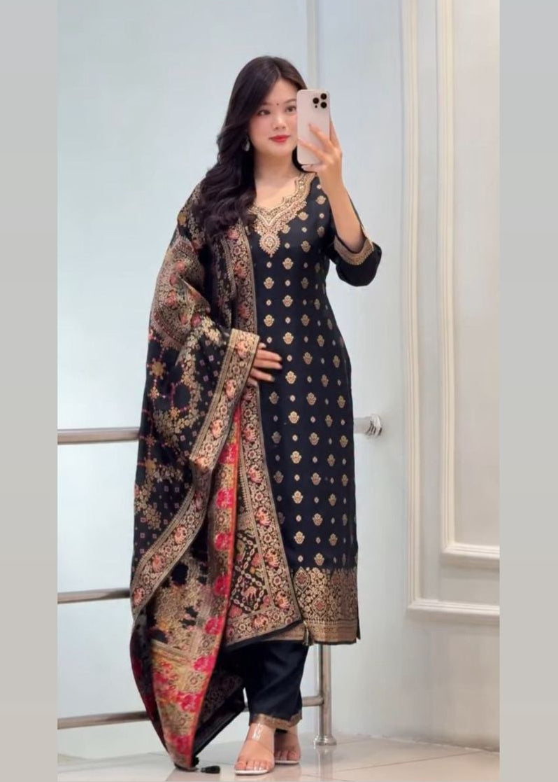 Shriwal Kanjivaram Glass Tissu Zari Jacquard Suit Set