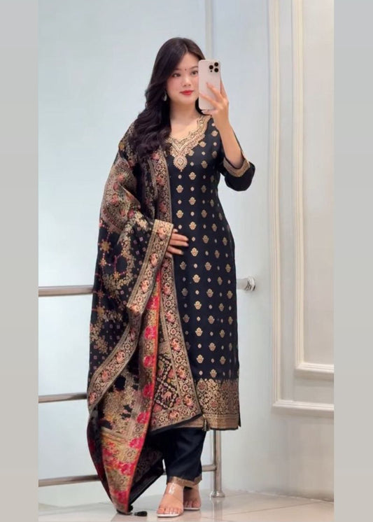 Shriwal Kanjivaram Glass Tissu Zari Jacquard Suit Set
